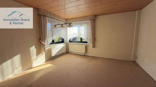 Bild 3 - 4 Zimmer Einfamilienhaus in Starkenberg