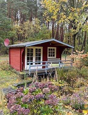 Gartenhaus mit Teich - 