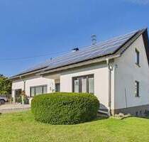 GRENZNÄHE: GEPFLEGTES WOHNHAUS MIT 4 GARAGEN IN TOP WOHNLAGE - Mettlach / Orscholz