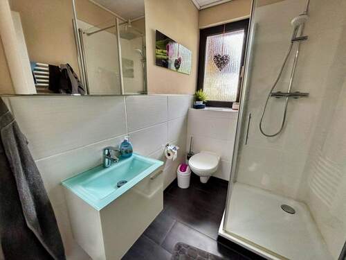 Duschbad im Erdgeschoss - 