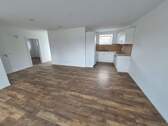 Helle Wohnung mit Parkett - NEUWERTIG - Moderne energieeffiziente 3-Zimmerwohnung mit Balkon und Einbauküche - WG 10