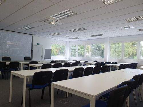 Sem 12 - Seminarraum - Tagespreis - Büro in Regensburg