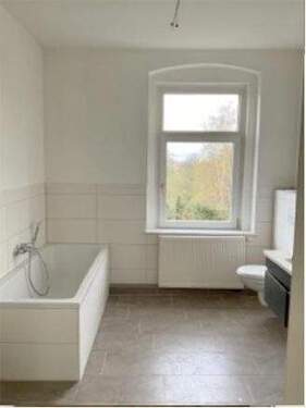 Bad - 3 Zimmer Etagenwohnung in Hartha