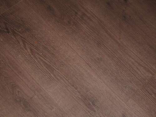 Schöner Vinylparkettboden - 