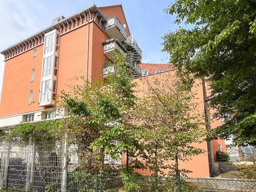 seitlicher Blick Haus - 