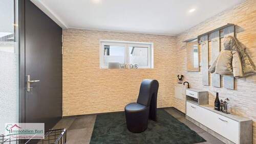 Eingangsbereich - 5 Zimmer Doppelhaushälfte zum Kaufen in Perl / Sinz