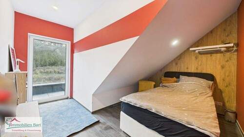 Schlafzimmer mit Balkon - 