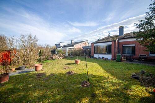 Großzügiger Garten - 4 Zimmer Bungalow zum Kaufen in Dieburg