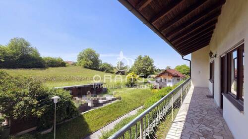 OG: großer Balkon ca. 14 m² - 