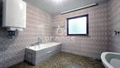 OG: Badezimmer - 