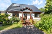 Herzlich willkommen! - Einfamilienhaus mit Wärmedämmung und Wärmepumpe in Delingsdorf