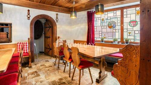Restaurant 1 4 - Voll ausgestattete Gewerbeeinheit - Gasthof in gepflegtem MFH