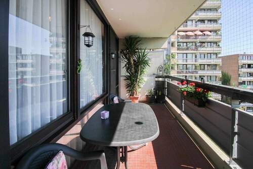 Balkon - 3 Zimmer Etagenwohnung in Köln