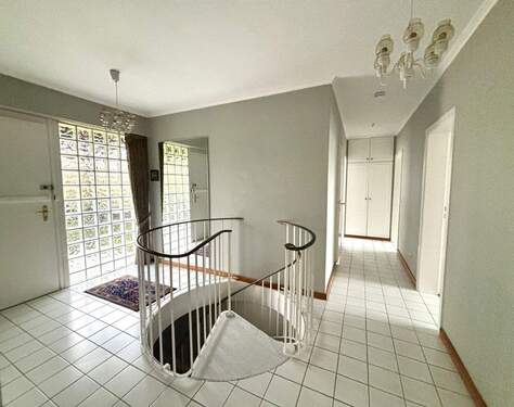 Eingangsbereich/ Flur - 