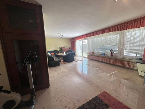 Wohnzimmer, edler Marmor - 