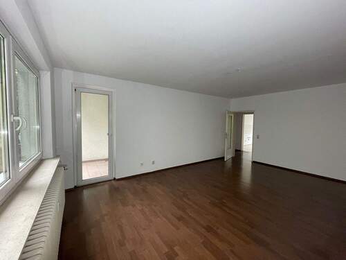 Wohnzimmer - Etagenwohnung mit 73,00 m² in Neu-Isenburg zum Kaufen