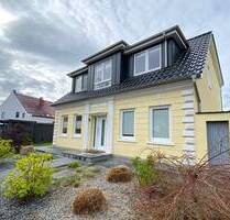 Herausragendes EFH mit Garten und Carport in Habenhausen, 2016 kernsaniert, vermietet - Bremen