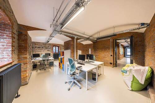 FixDesk Area - Fix Desk Starter - Moderner Arbeitsplatz im Coworking Zwickau sofort verfügbar