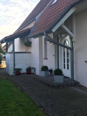 Sep. Hauseingänge - 3 Zimmer Doppelhaushälfte in Minden