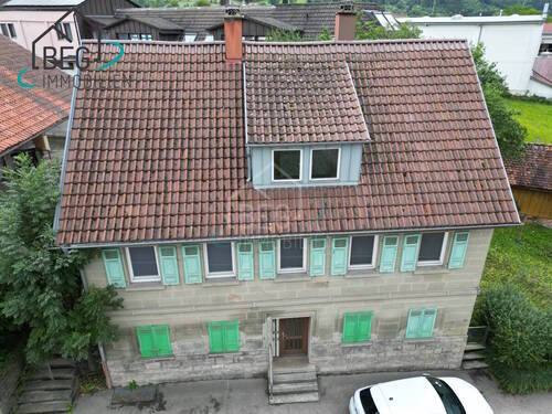 Außenansicht - Sanierungsbedürftiges Wohnhaus mit Einliegerwohnung und viel Platz