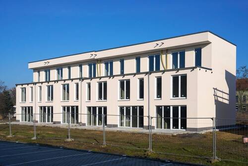 Hinteransicht - 4 Zimmer Reihenmittelhaus zum Kaufen in Werneuchen