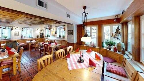 Wohnzimmer im Erdgeschoss - 