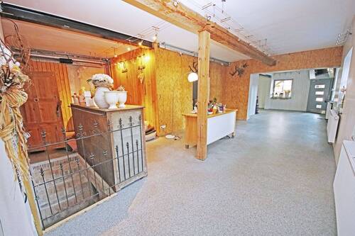 großes Zimmer im EG - 