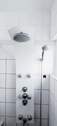 Duschpaneel in Badezimmer - 