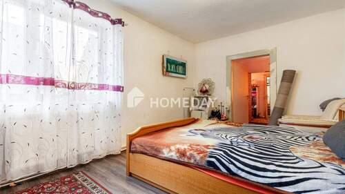 1. OG Elternschlafzimmer 1 - 