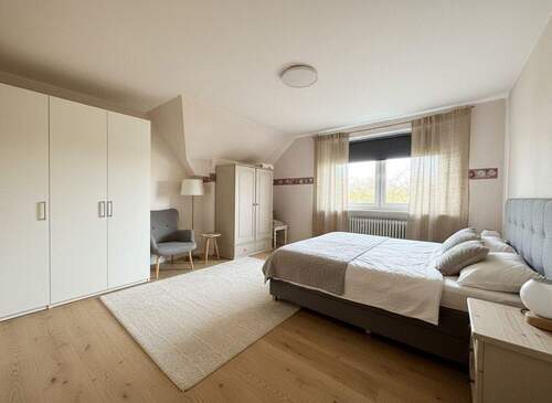 Schlafzimmer OG virtuell möbliert - Mehrfamilienhaus, Wohnhaus mit 225,00 m&sup2; in Melle / Westerhausen zum Kaufen