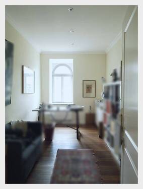 02 Büro gegenüber Eingang.jpg - 