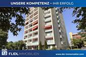 Bild 1 - Gepflegtes 1,5 Zimmer Appartement, 8. Stock Penthouse-Charakter mit Sonnenbalkon in Bad Füssing