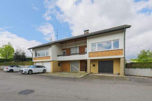 Straßenansicht - Vielseitiges Anwesen im Gewerbegebiet in Remchingen-Nöttingen