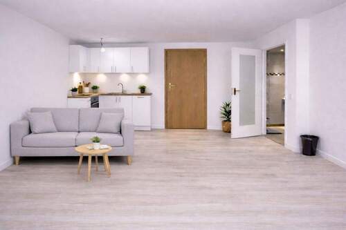 Wohn Esszimmer (Möbel KI) - Wunderschöne kleine 2 Zimmer Wohnung am Rande Grötzingen in Berghausen