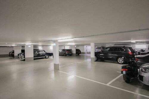 in bester nachbarschaft - Tiefgaragen-Stellplatz mit opt. Elektroanschluss f. E-Car 138