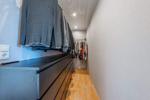 mit Anbindung zum Ankleideraum - 