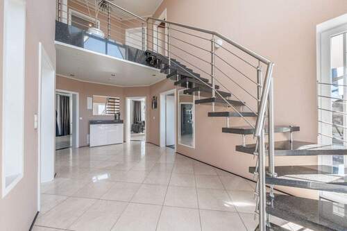 und lassen Sie die einladende Atmosphäre auf sich wirken - 5 Zimmer Einfamilienhaus in Bersenbrück