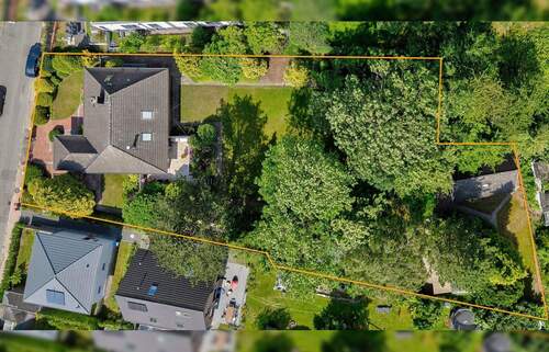 Übersicht Grundstück - 5 Zimmer Einfamilienhaus zum Kaufen in Hamburg / Eidelstedt