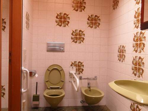 Toilette im Badezimmer OG
- 