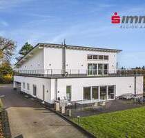 Luxus pur! Neuwertiges Einfamilienhaus mit einem der besten Grundstücke im Aachener Südviertel