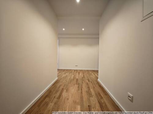 Flur (1) - 2 Zimmer 2- Zimmer in Dresden