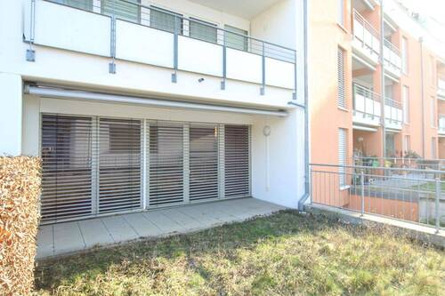 Terrasse mit Garten - 