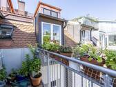 Balkonaussicht - 4 Zimmer Etagenwohnung in München