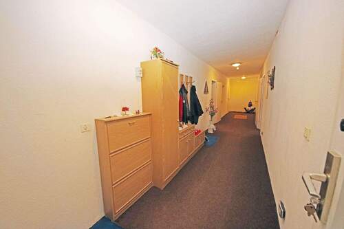 Wohnungsflur im EG (rechts) - 