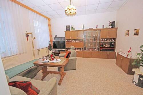 Wohnzimmer im EG (rechts) - 