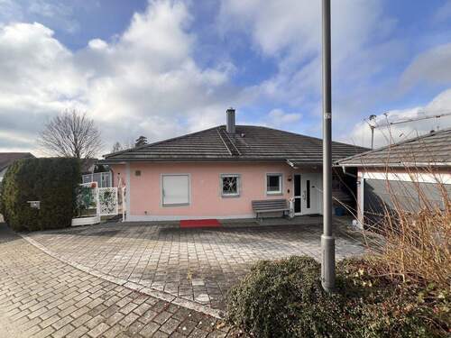 Bild 2 - 3 Zimmer Bungalow zum Kaufen in Aidenbach