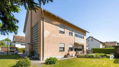 Außenansicht 1 - Schöne 2-Zimmer-DG-Wohnung mit Balkon und Stellplatz in sehr guter Lage