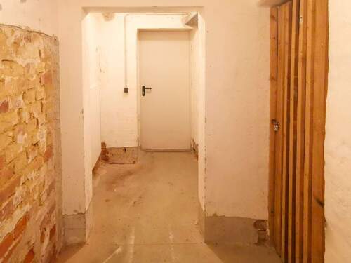 Aufgeräumter Kellerbereich - 