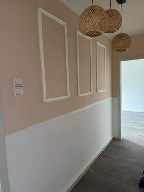 Flur - 2,5-Zimmer-Wohnung ca. 65 m² - vollständig saniert in Top-Lage von Gelsenkirchen