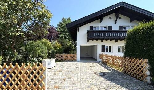 herzlich Willkommen - Garmisch-Partenkirchen - wundervoll renoviertes Landhaus mit Bergblick